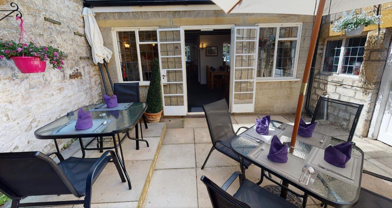 Siam Cottage Guesthouse Over 300 Years Old With Thai Restaurant Moreton-in-Marsh Exterior photo